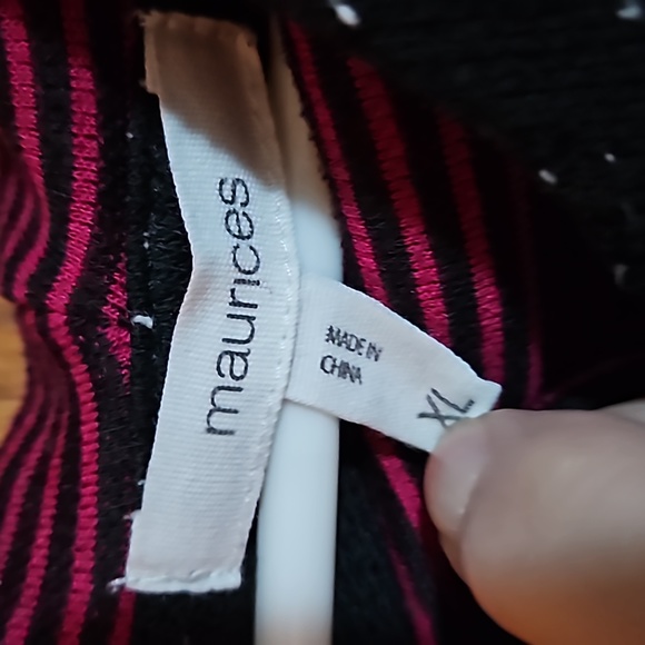 Black hoodie with pink accents XL - Picture 2 of 4